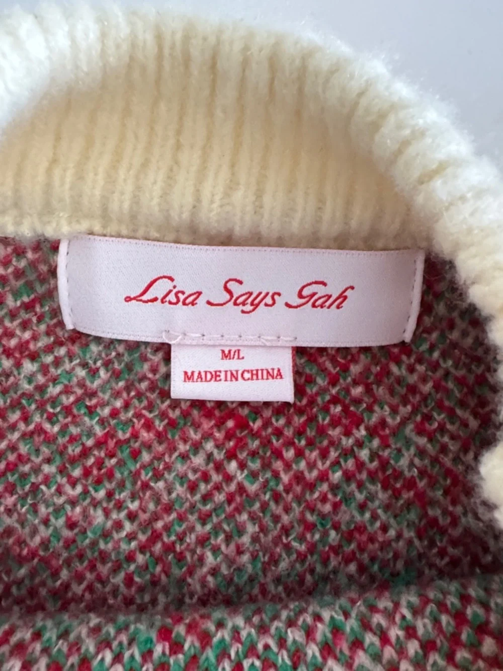 Lisa Says Gah Ella Red Strawberry Cream Knit Cozy Pullover Sweater size M/L - Picture 4 of 9